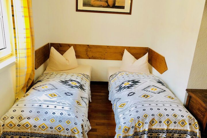 Room 25 of 113