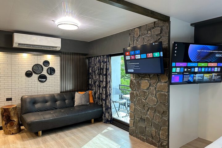 Room 36 of 80