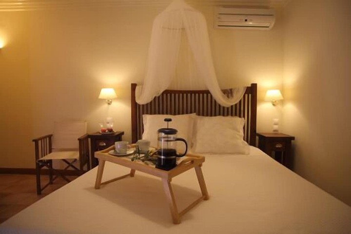 Room 3 of 48