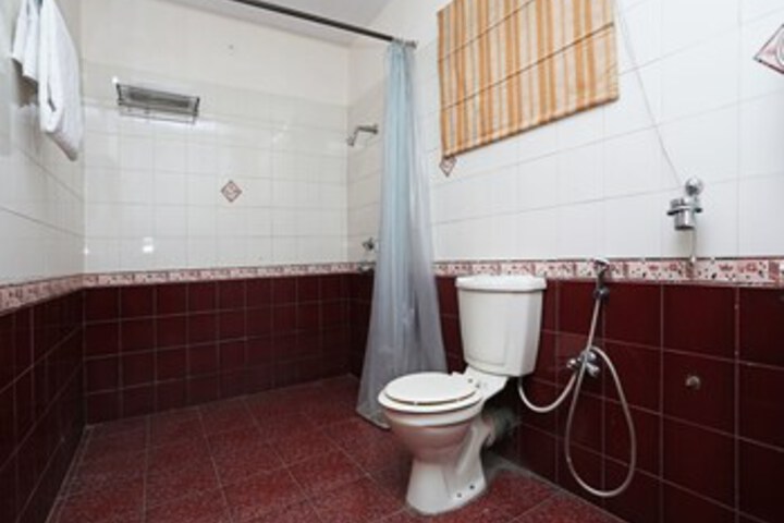 Room 2 of 23