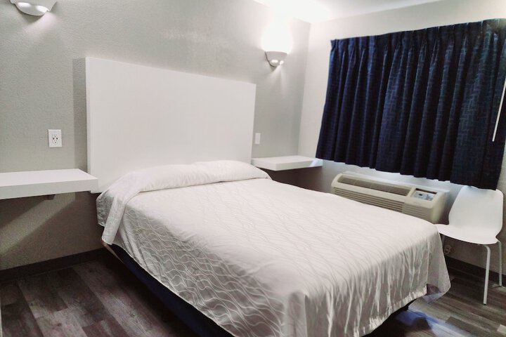 Economy Queenbed (12 of 16)