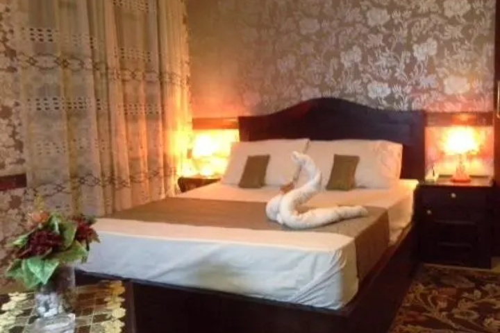 Star Plaza Hotel