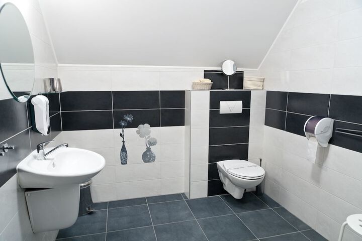 Clean Restrooms