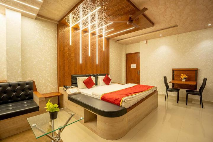 FabHotel Season Suites - Koramangala