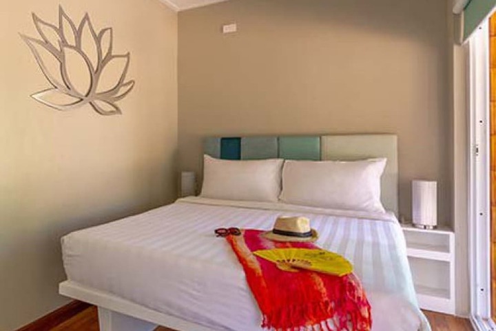 Room 4 of 50