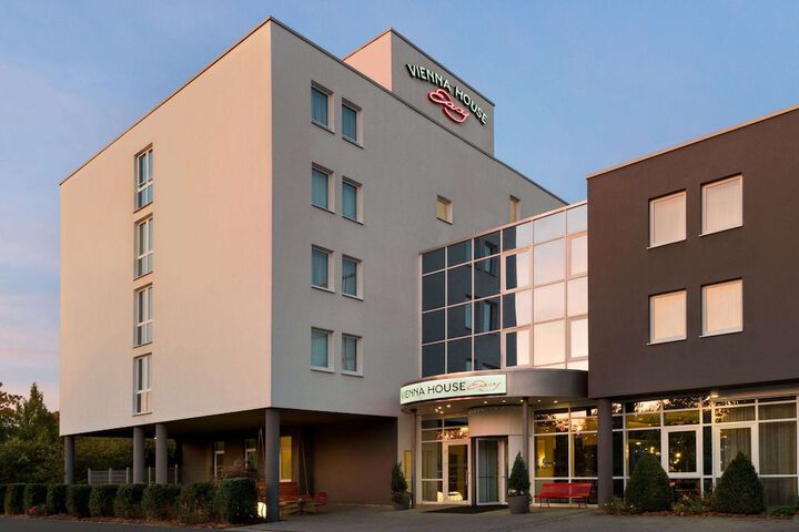 Hotel 82 of 83