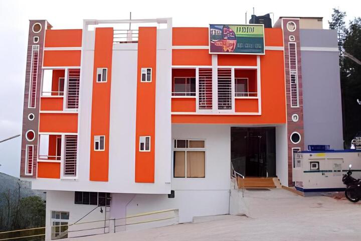 Vihal Estancia Holiday Inn