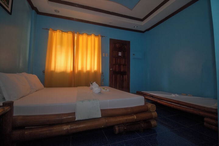 Room 74 of 210