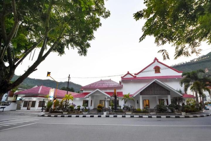KHAS Ombilin Hotel