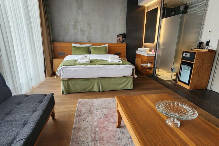 Room 19 of 63