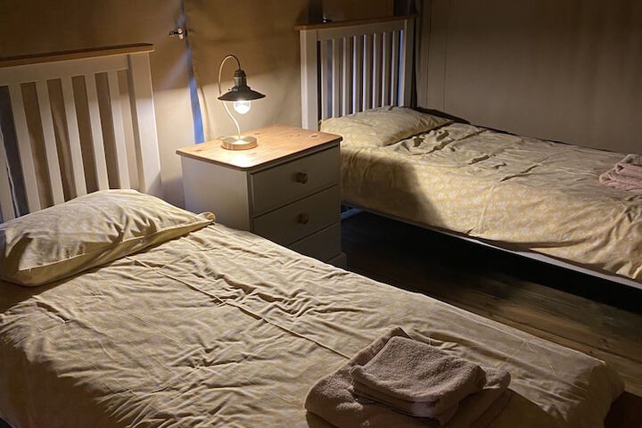 Room 5 of 81