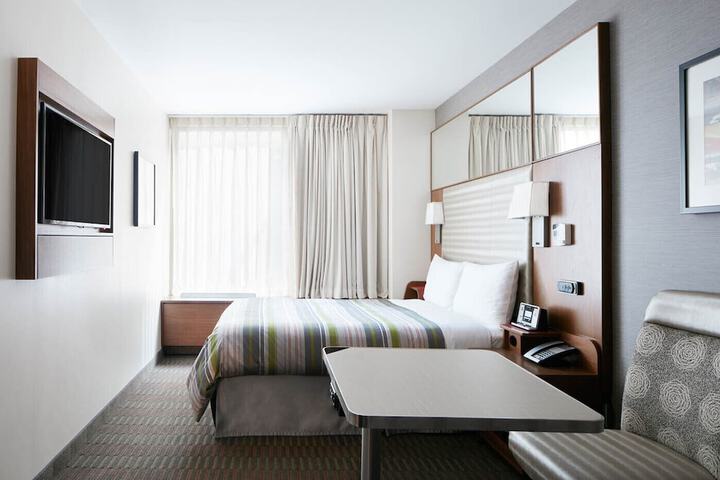 Classic Queen Bed (22 of 39)