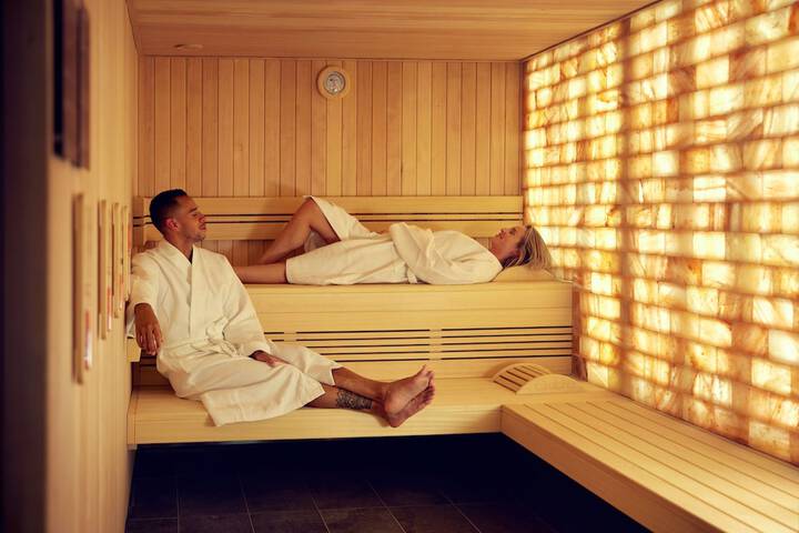 Spa 14 of 33