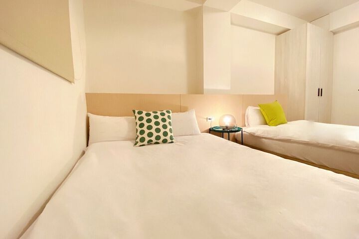 Room 6 of 55