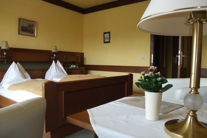 Room 22 of 65
