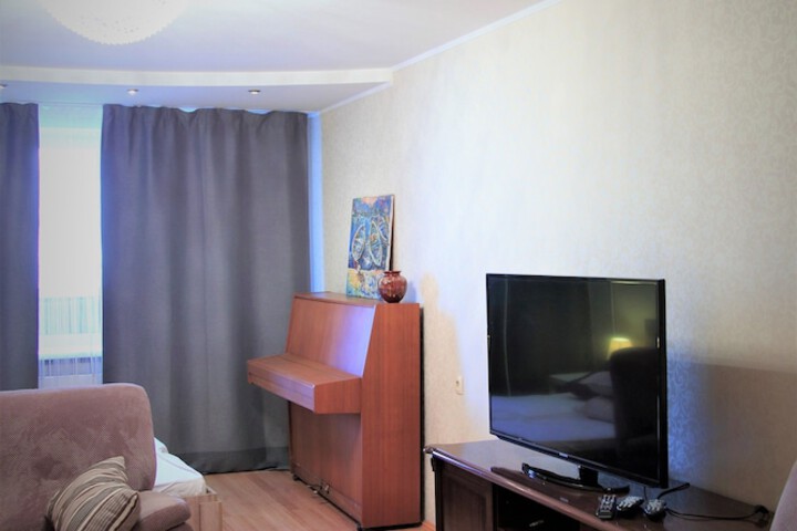 Room 12 of 16