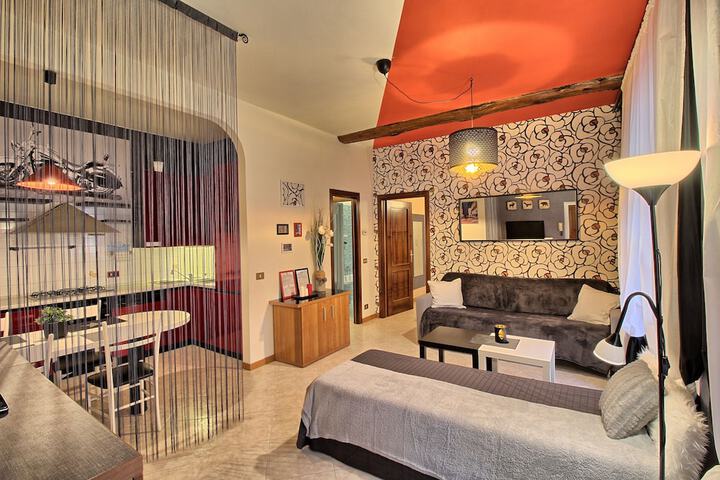 Room 410 of 528