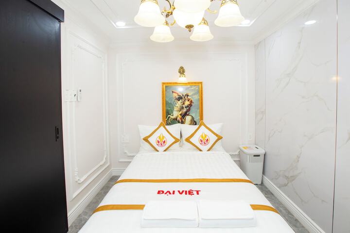 Room 16 of 307
