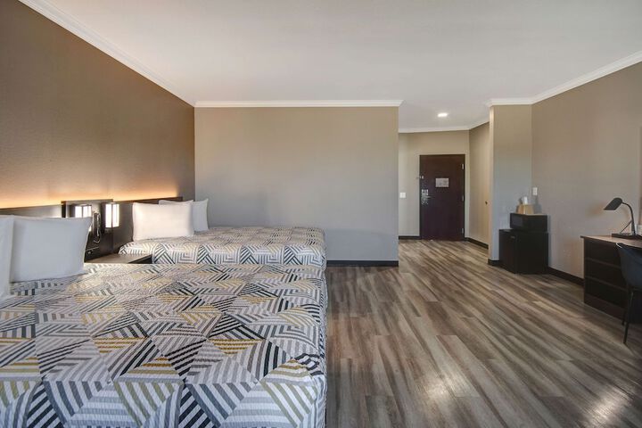 1 King Bed Mobility Accessible Roll in Shower Suite (3 of 20)