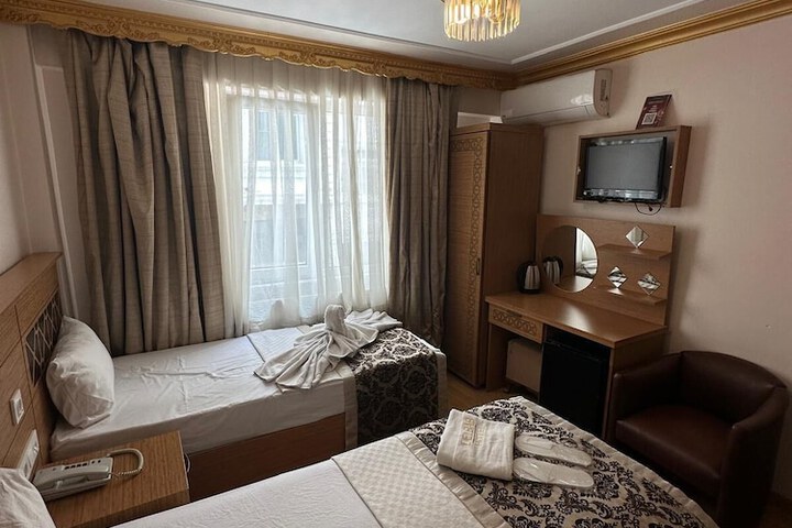 Room 31 of 40