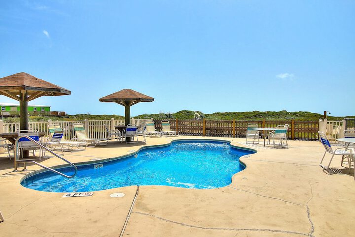 Pool 139 of 173