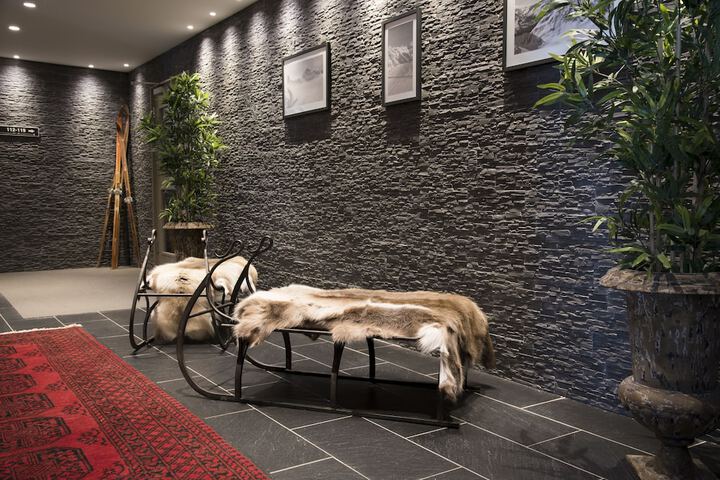Hotel Interior 100 of 105