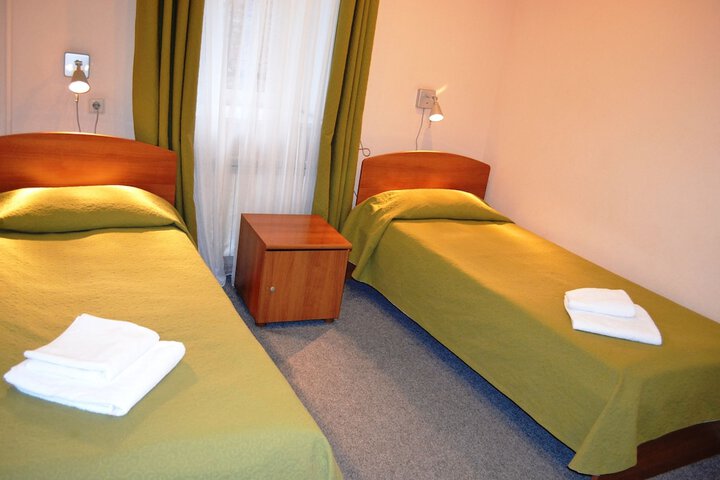 Room 8 of 47