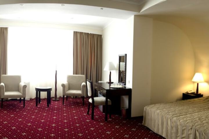 Room 5 of 47