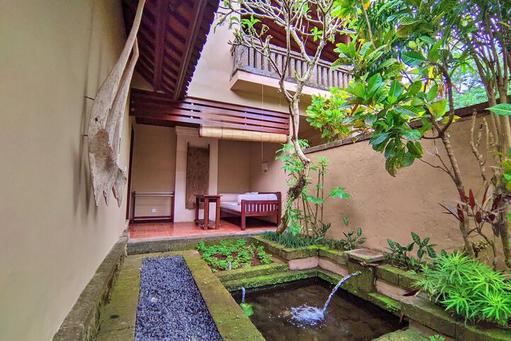 Hotel Exterior 112 of 114