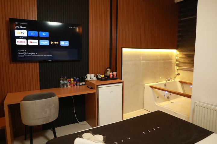 Room 14 of 20
