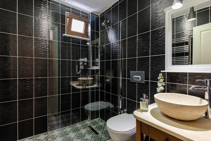 Bathroom Interior Photo