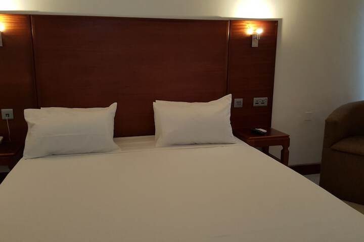 Room 12 of 47