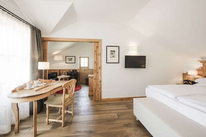 Room 20 of 153