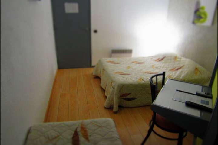 Room 22 of 64
