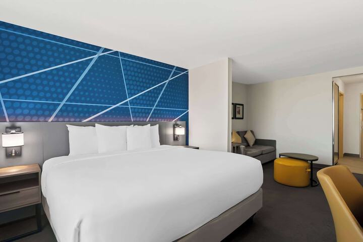 Suite (1 of 36)