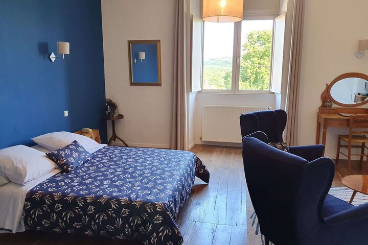 Room 42 of 181