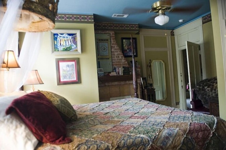Room 14 of 48