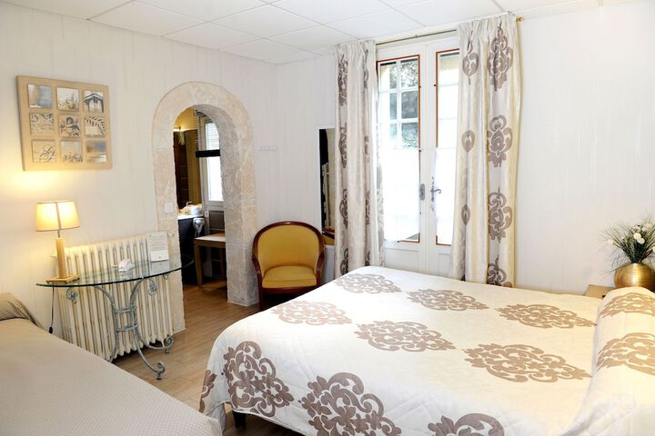 Room 3 of 63