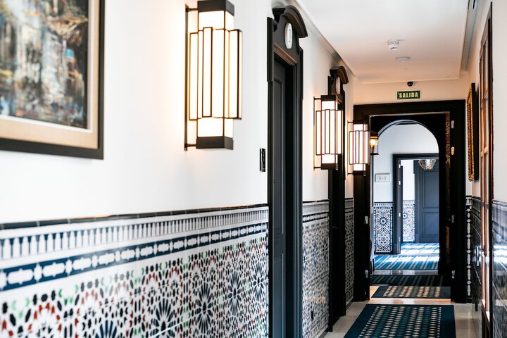 Ballroom/Hall 213 of 243