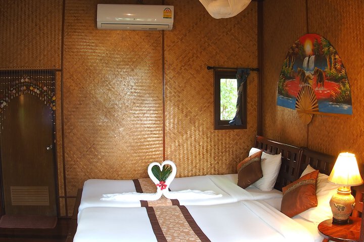 Room 8 of 85