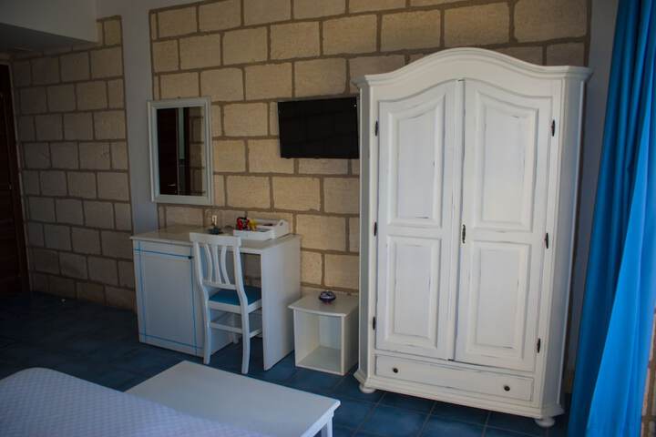 Room 29 of 62