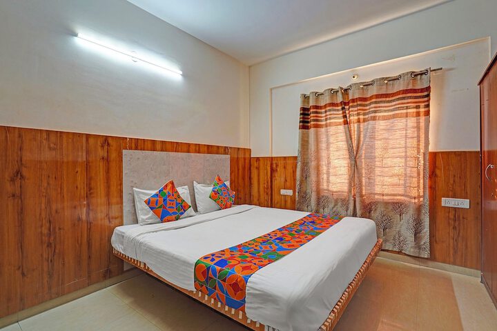 Room 20 of 28