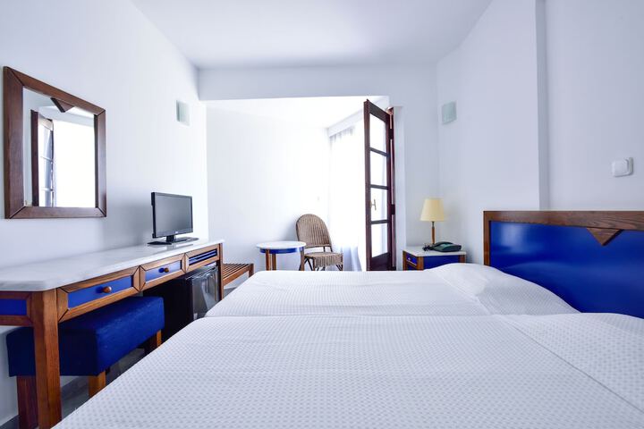 Room 6 of 36