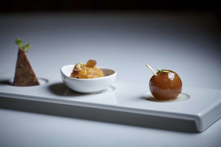 Dining 73 of 131