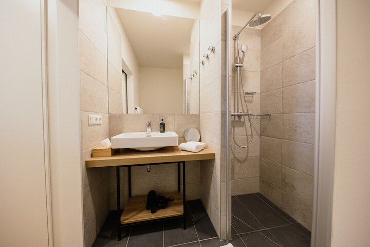 Room 20 of 42