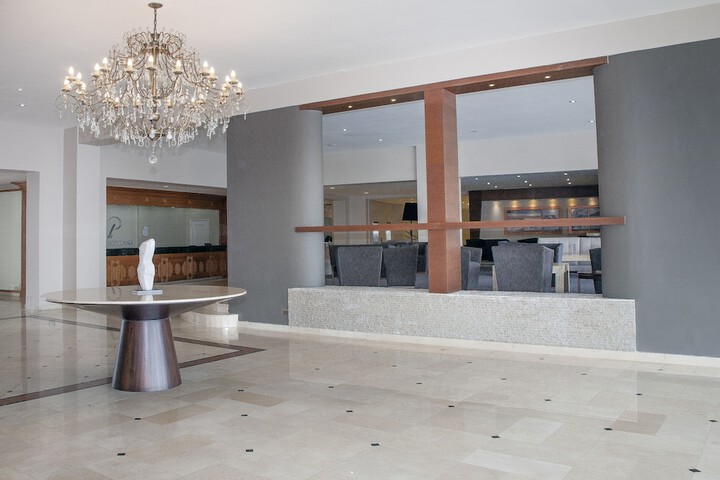 Hotel Interior 5 of 127