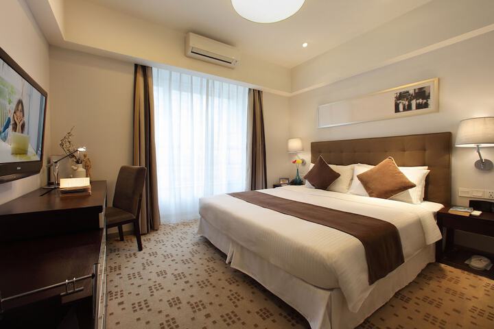Room 12 of 44
