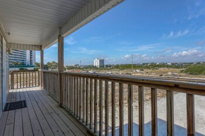 Terrace/Patio 5 of 38
