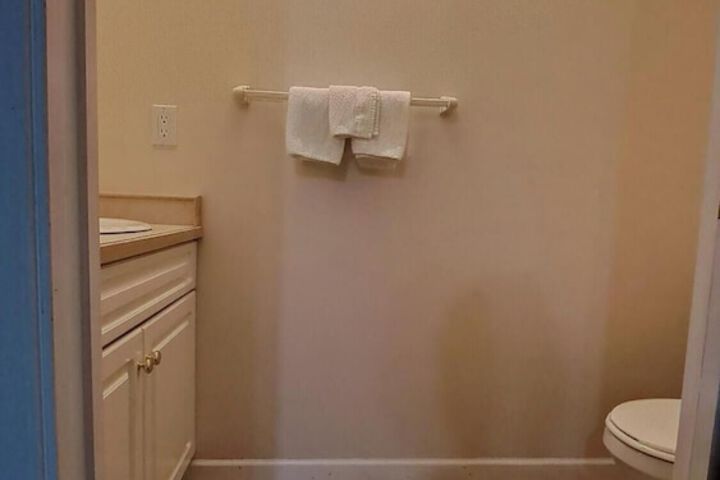 Room 136 of 176