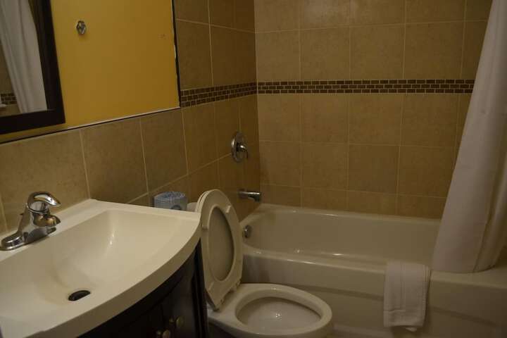 Room 21 of 24